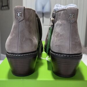 NIB Sam Edelman Taupe Ankle Booties